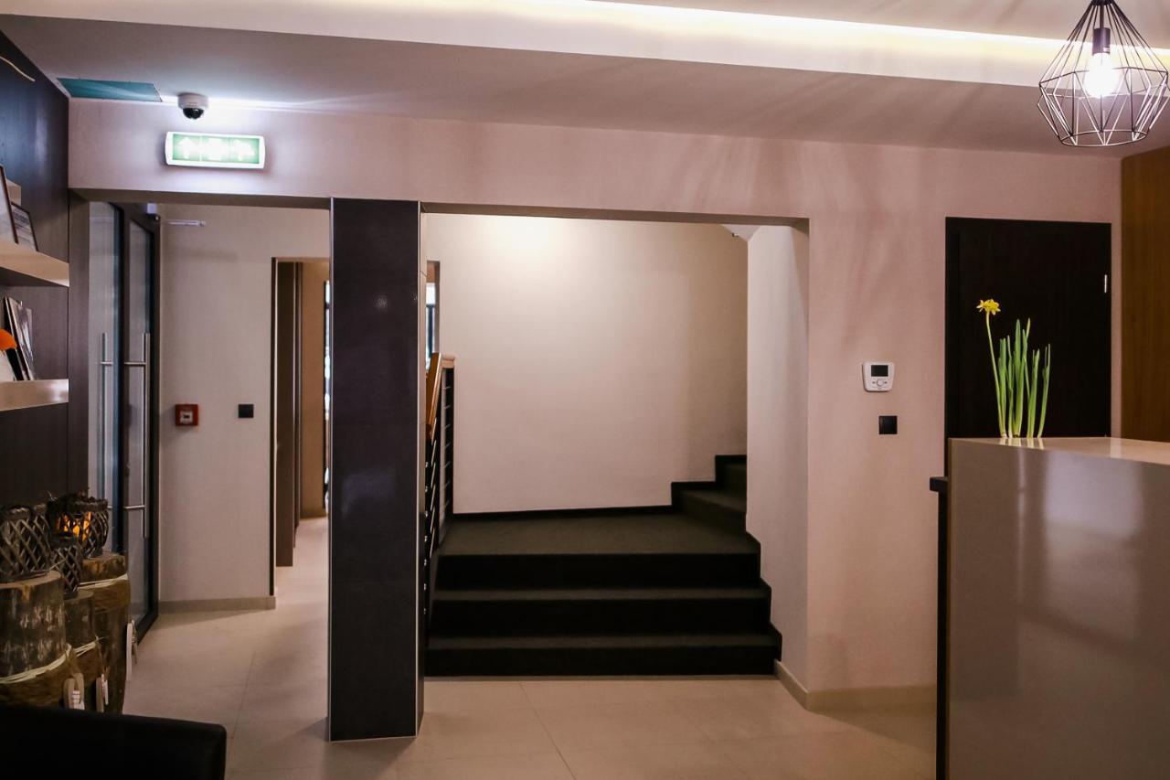 Sóház Panzió és Apartmanház Szolnok Exterior foto