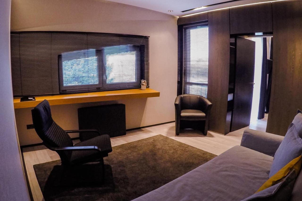 Sóház Panzió és Apartmanház Szolnok Exterior foto